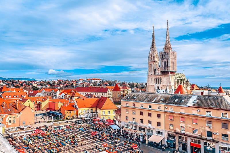 cathedrale de zagreb avec marché Dolac