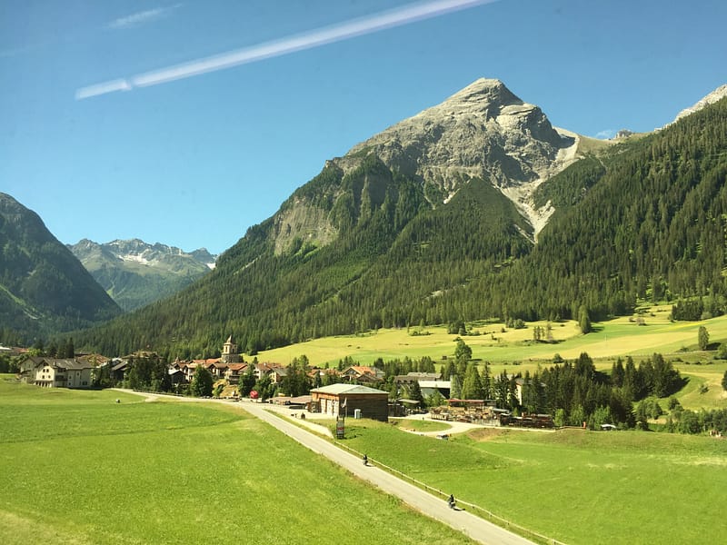 train trip en suisse